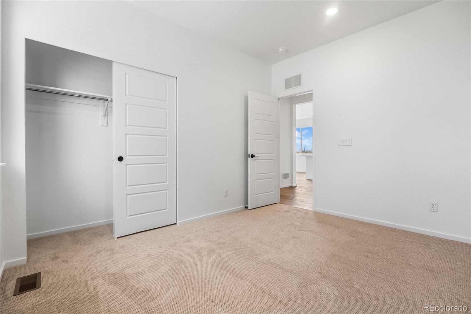 MLS Image #22 for 54860 e 27th place,strasburg, Colorado