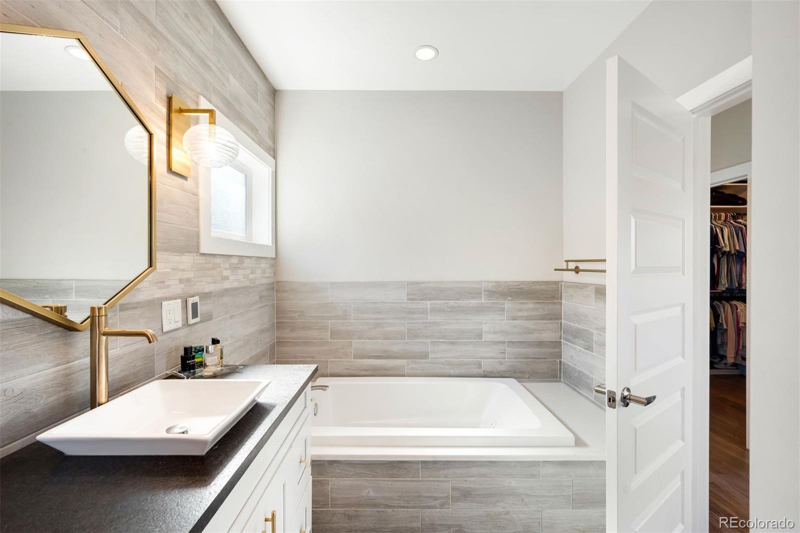 MLS Image #17 for 5700 e cedar avenue,denver, Colorado