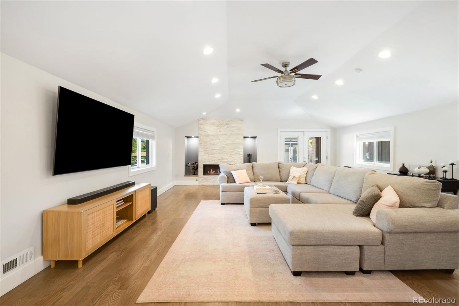 MLS Image #4 for 5700 e cedar avenue,denver, Colorado
