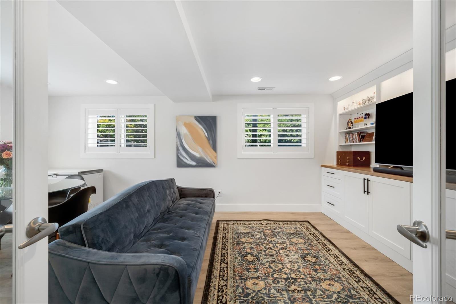 MLS Image #7 for 5700 e cedar avenue,denver, Colorado