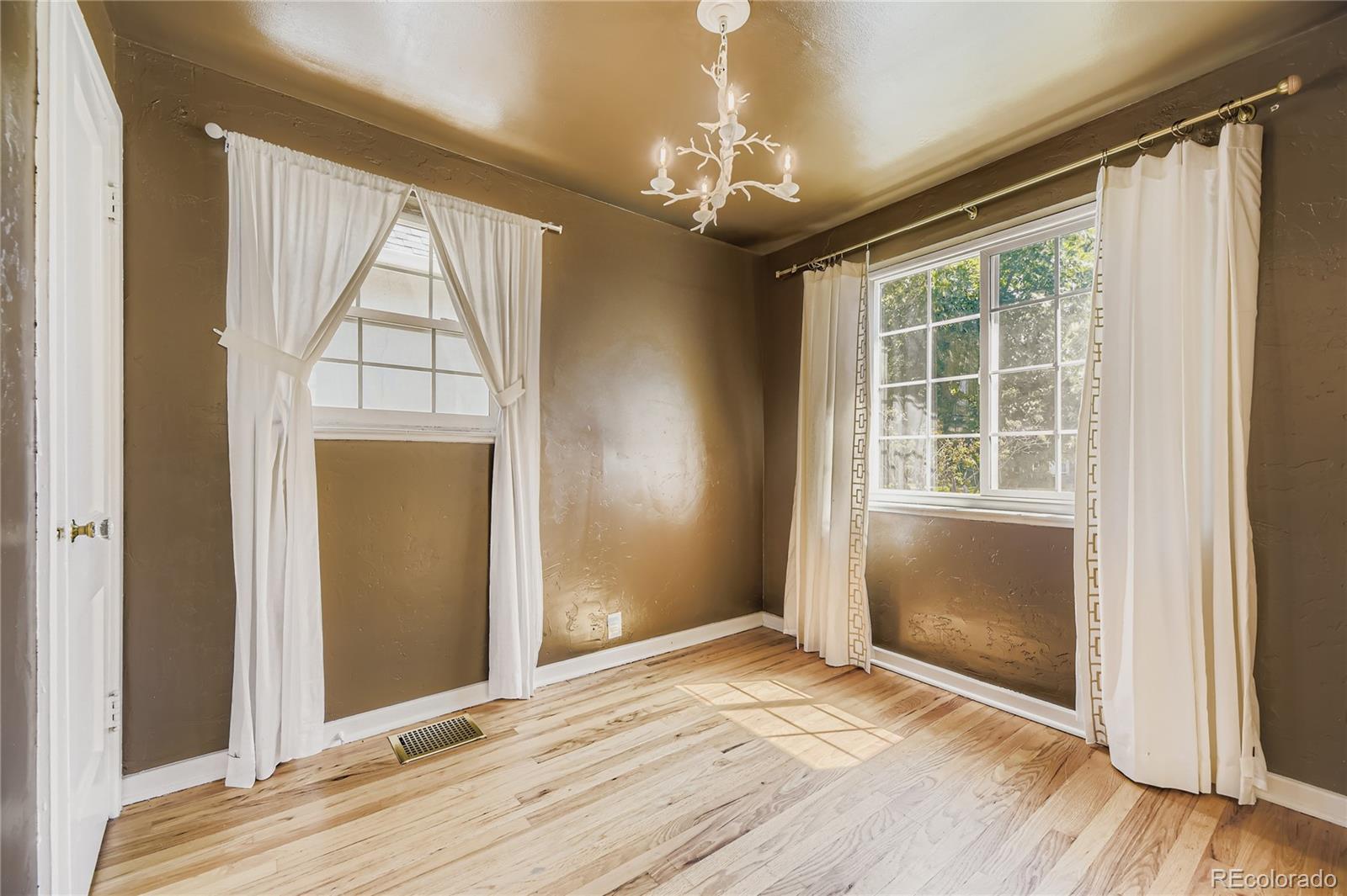 MLS Image #14 for 1355 s pennsylvania street,denver, Colorado