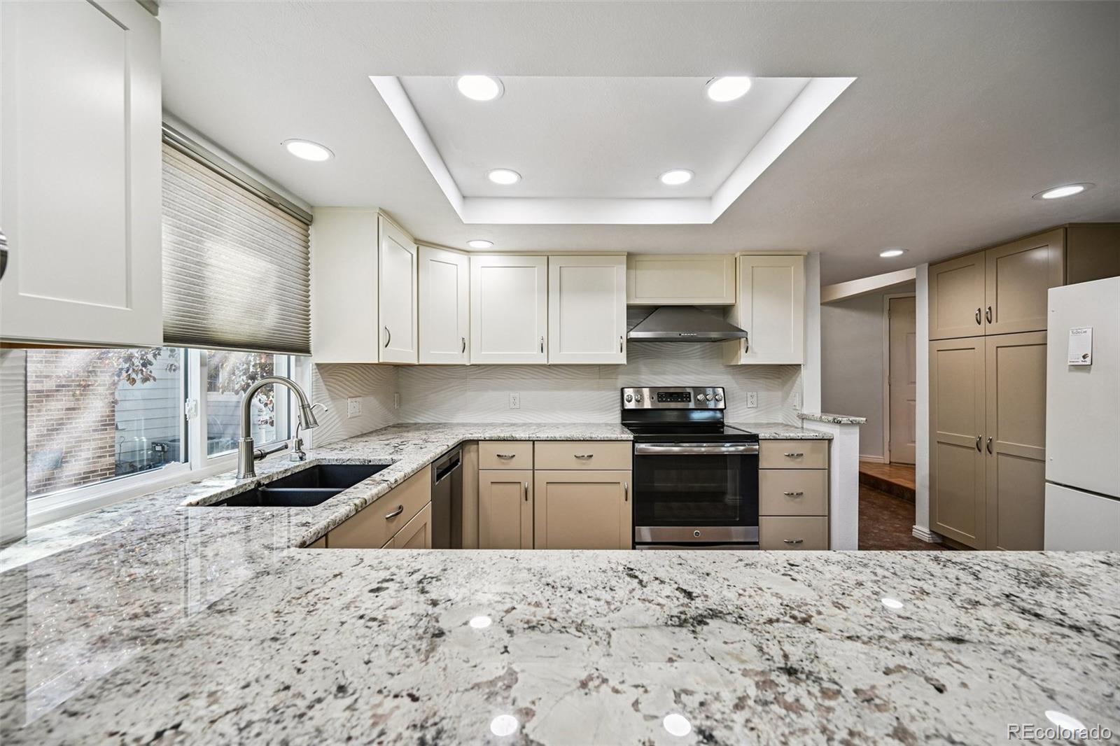 MLS Image #11 for 2145 e nichols drive,centennial, Colorado