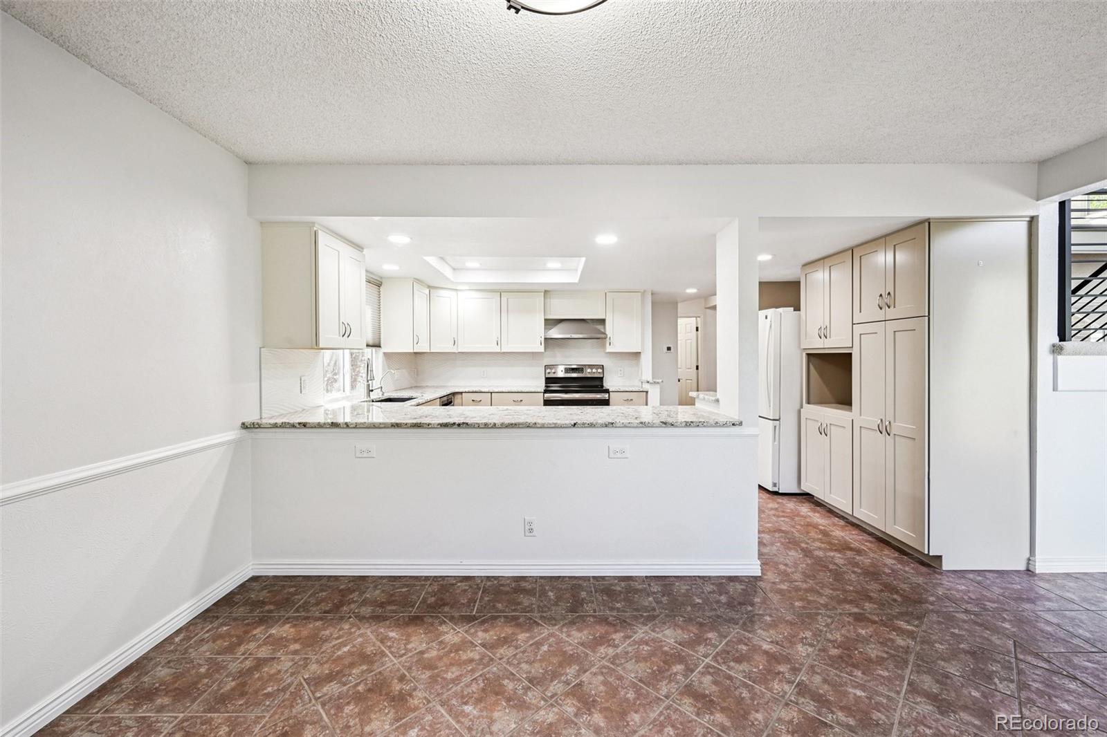 MLS Image #13 for 2145 e nichols drive,centennial, Colorado