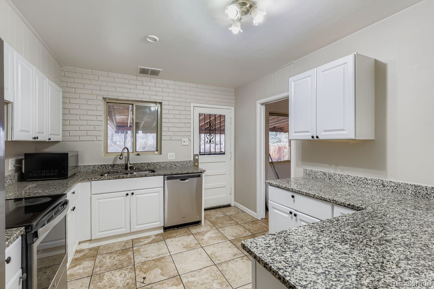 MLS Image #7 for 929  quentin street,aurora, Colorado