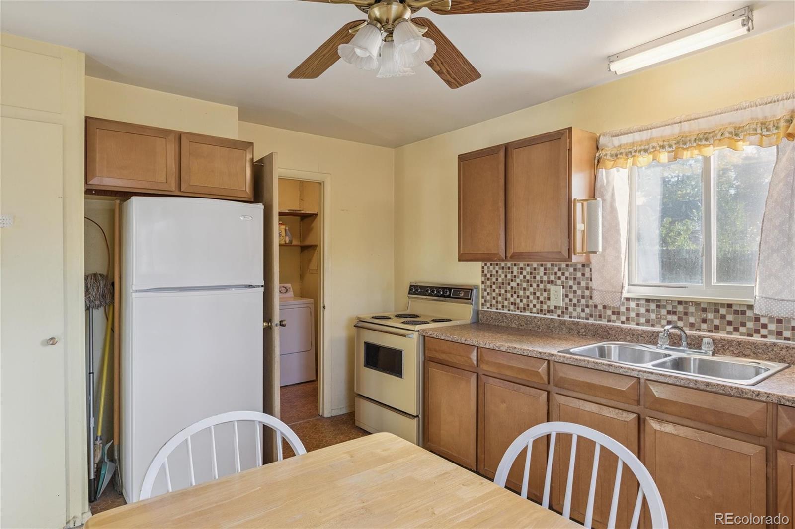 MLS Image #10 for 842 s worchester street,aurora, Colorado