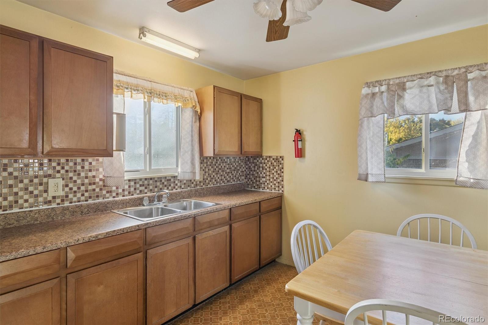MLS Image #9 for 842 s worchester street,aurora, Colorado