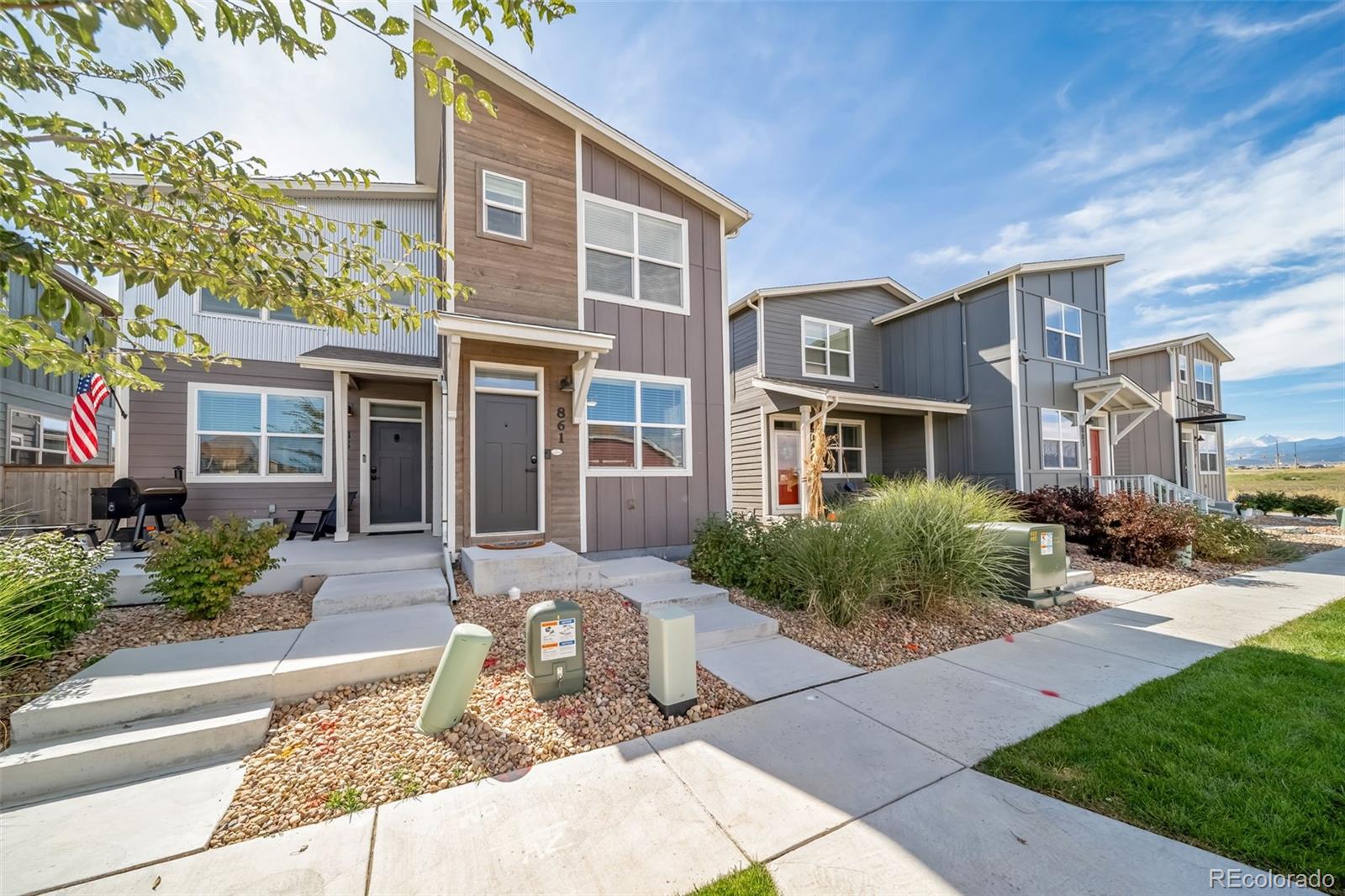 MLS Image #2 for 861  great plains avenue,berthoud, Colorado
