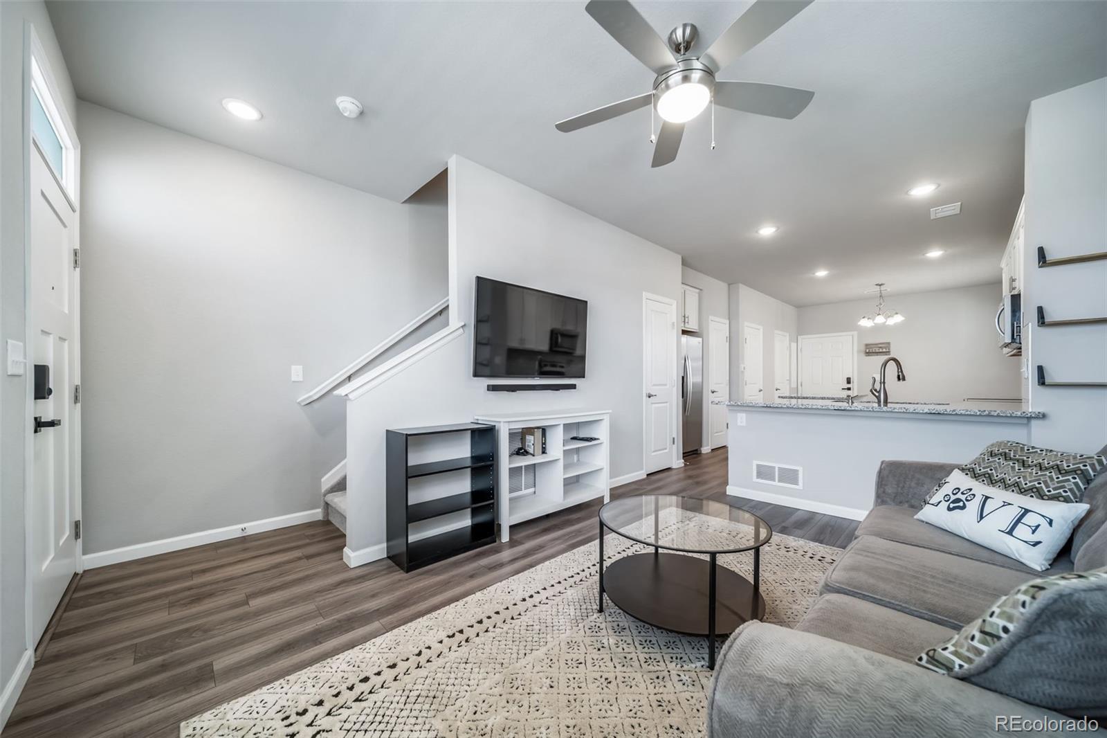 MLS Image #4 for 861  great plains avenue,berthoud, Colorado
