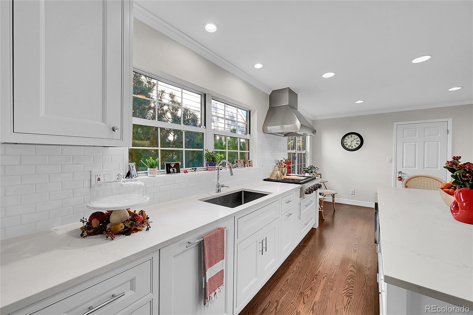 MLS Image #13 for 7111 s poplar court,centennial, Colorado