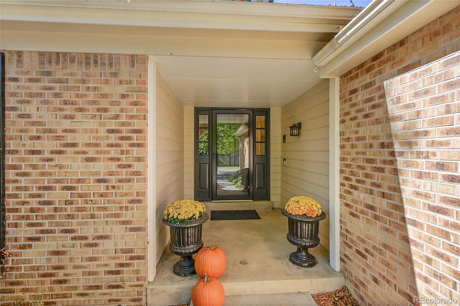 MLS Image #3 for 7111 s poplar court,centennial, Colorado