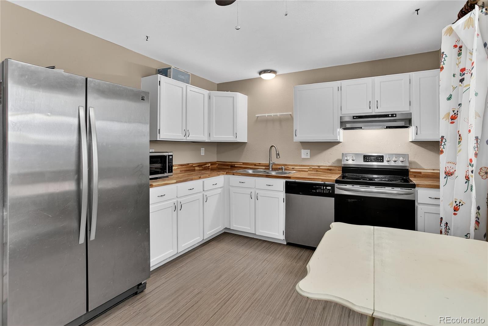 MLS Image #26 for 1577 s pierson street,denver, Colorado