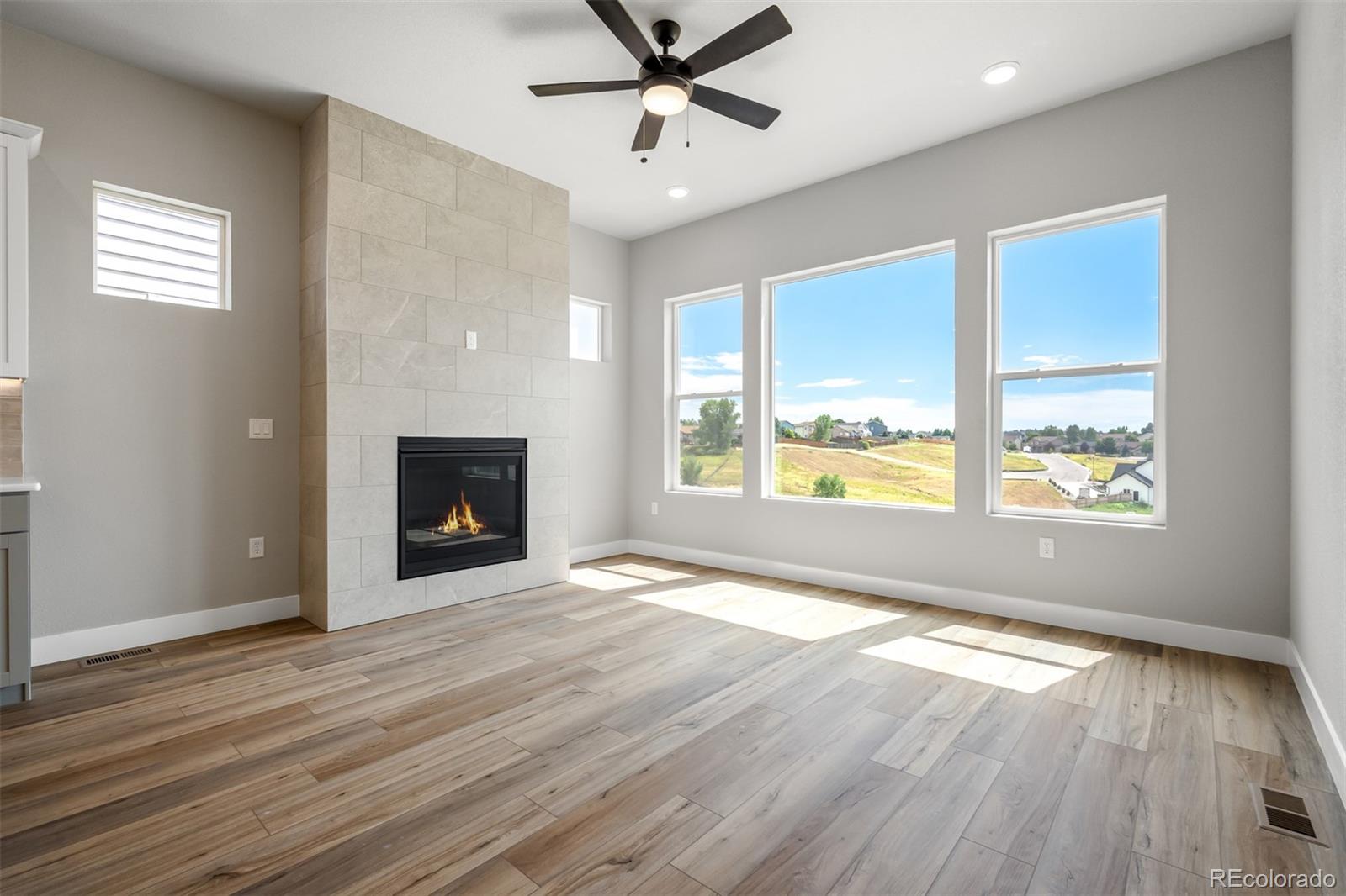 MLS Image #8 for 4435  peak crest view,colorado springs, Colorado