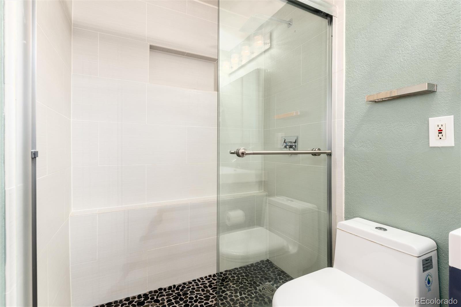MLS Image #3 for 336 n grant street 303,denver, Colorado