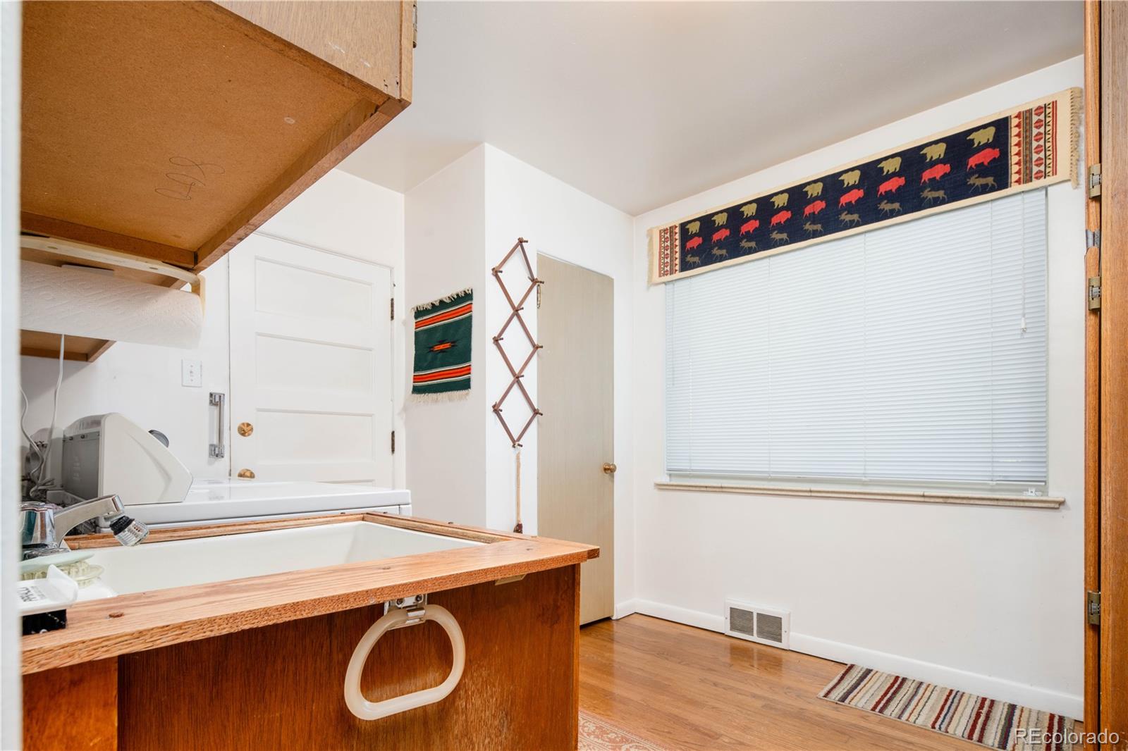 MLS Image #20 for 3330  belcaro drive,denver, Colorado