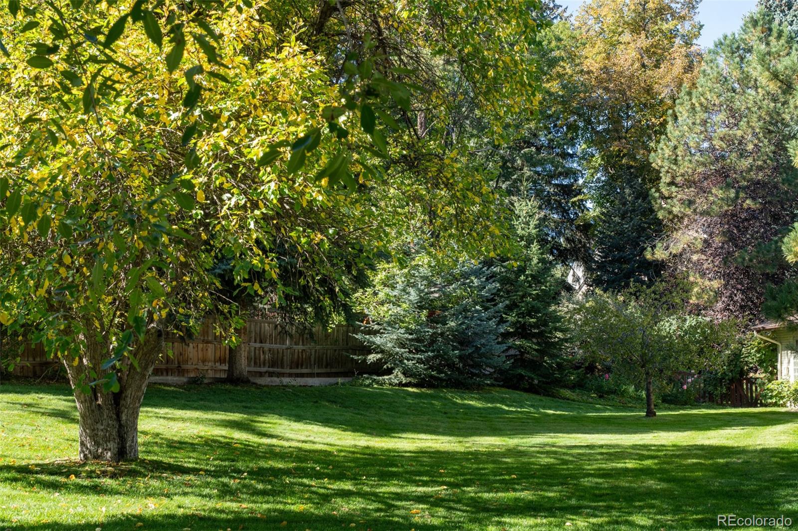 MLS Image #7 for 3330  belcaro drive,denver, Colorado