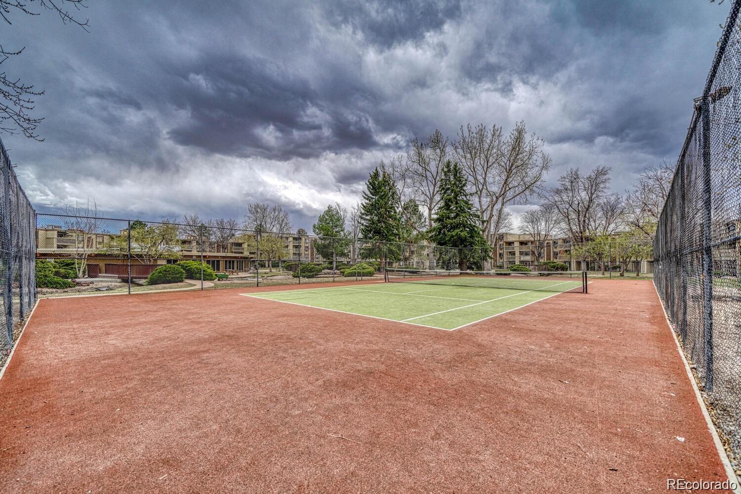 MLS Image #20 for 1300 s parker road,denver, Colorado