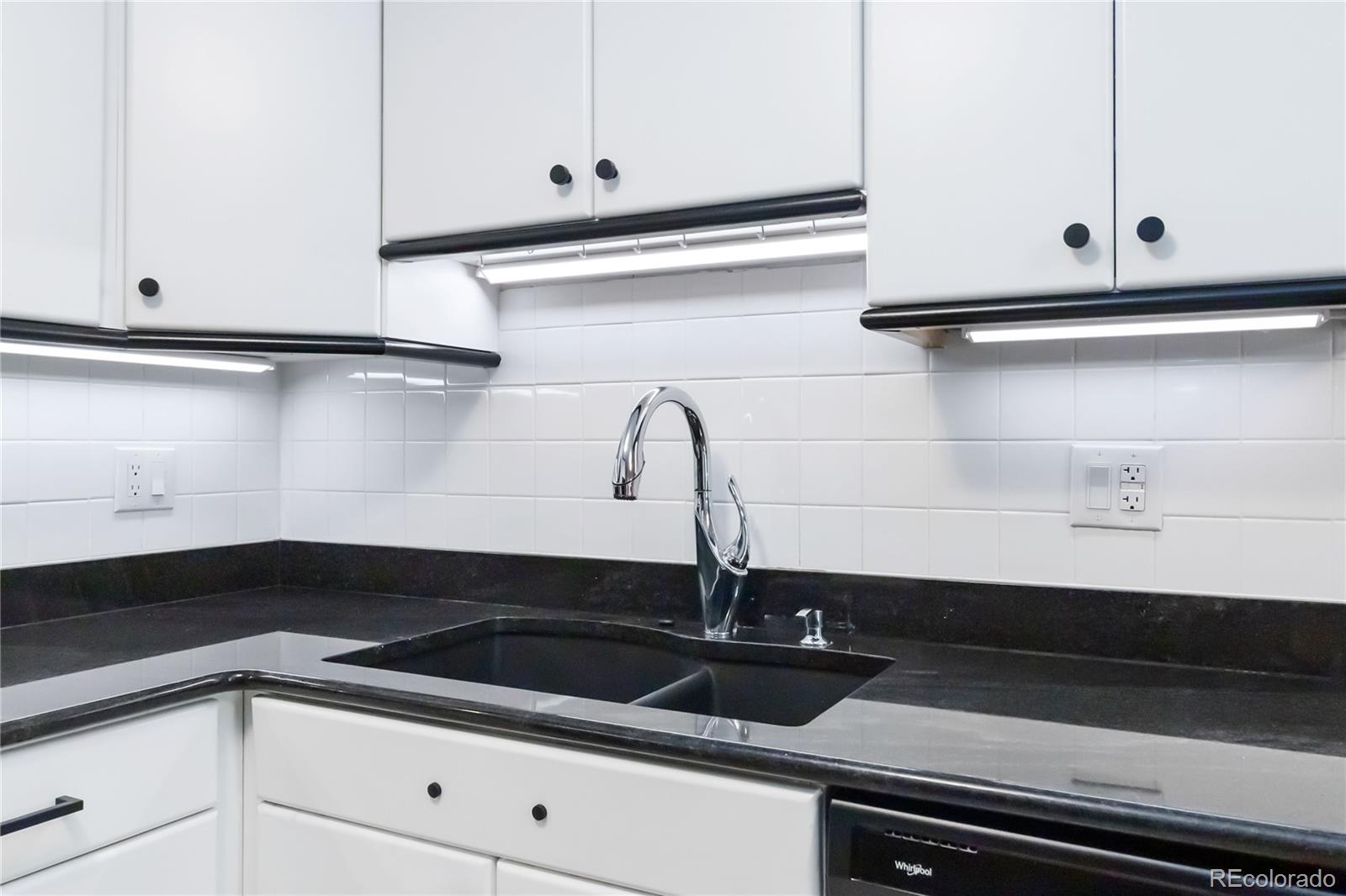 MLS Image #7 for 6930 e girard avenue,denver, Colorado