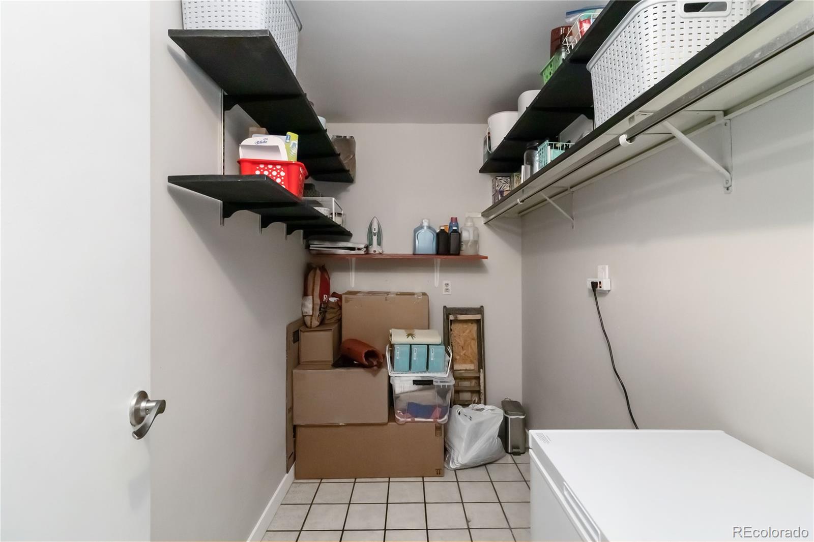 MLS Image #9 for 6930 e girard avenue,denver, Colorado