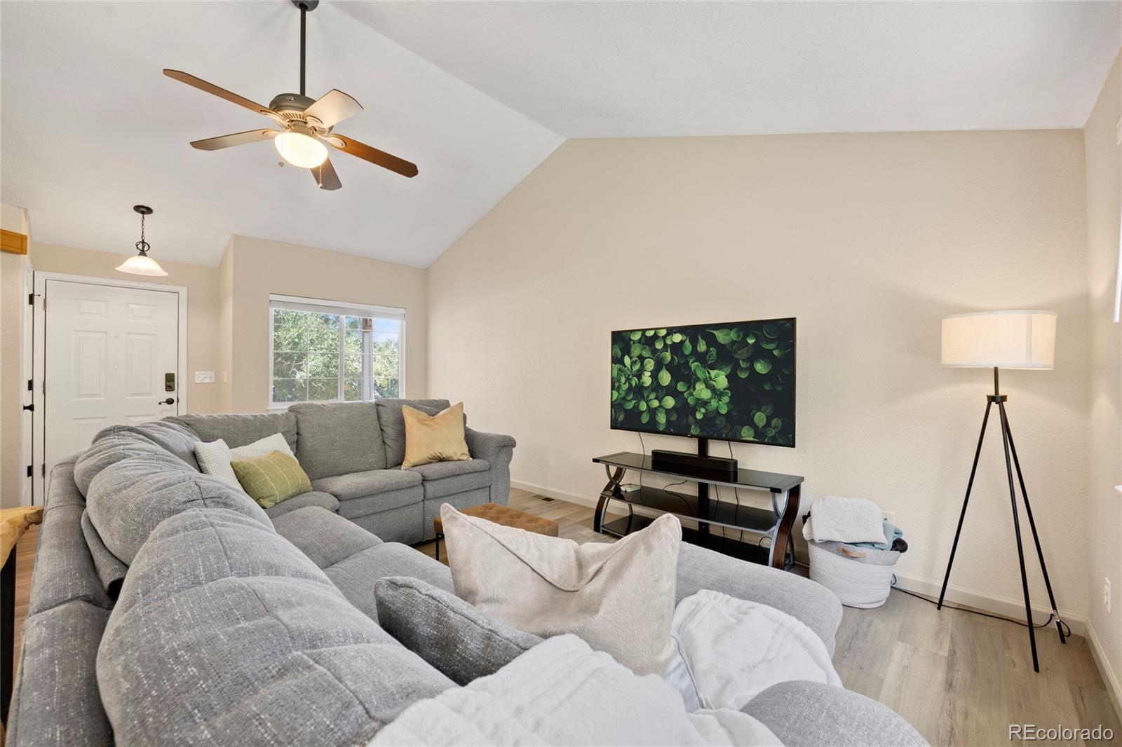 MLS Image #4 for 13844  jackson street,thornton, Colorado