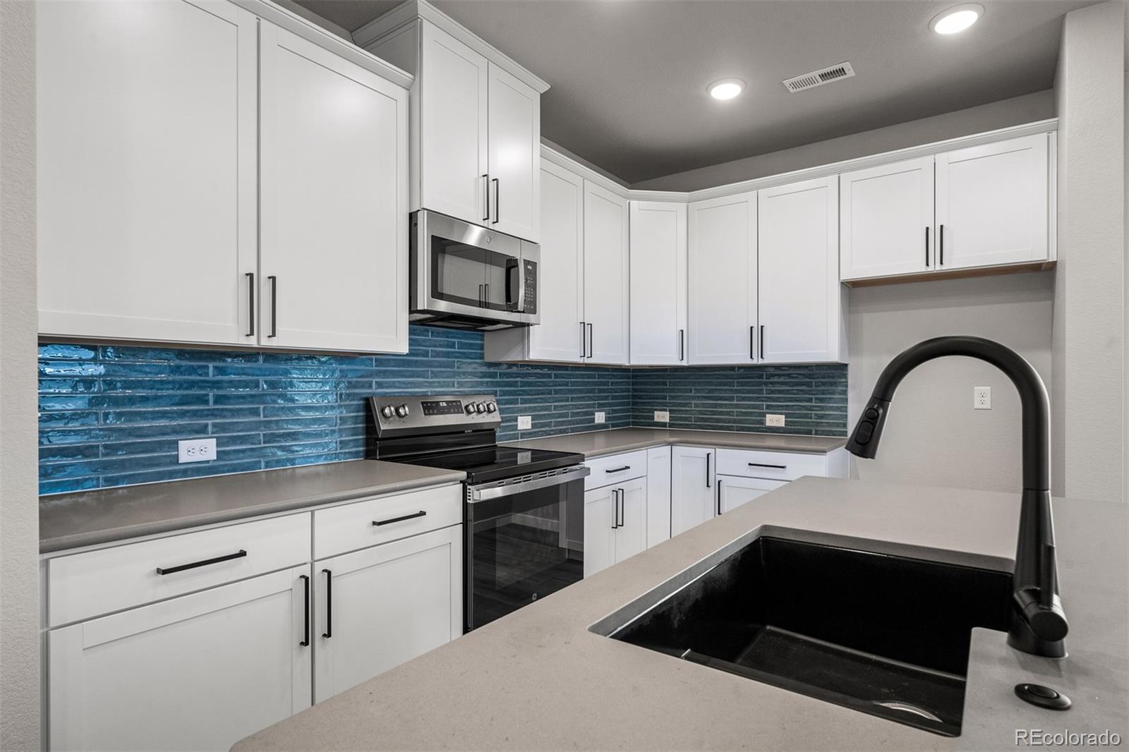 MLS Image #9 for 6315  laud point,colorado springs, Colorado