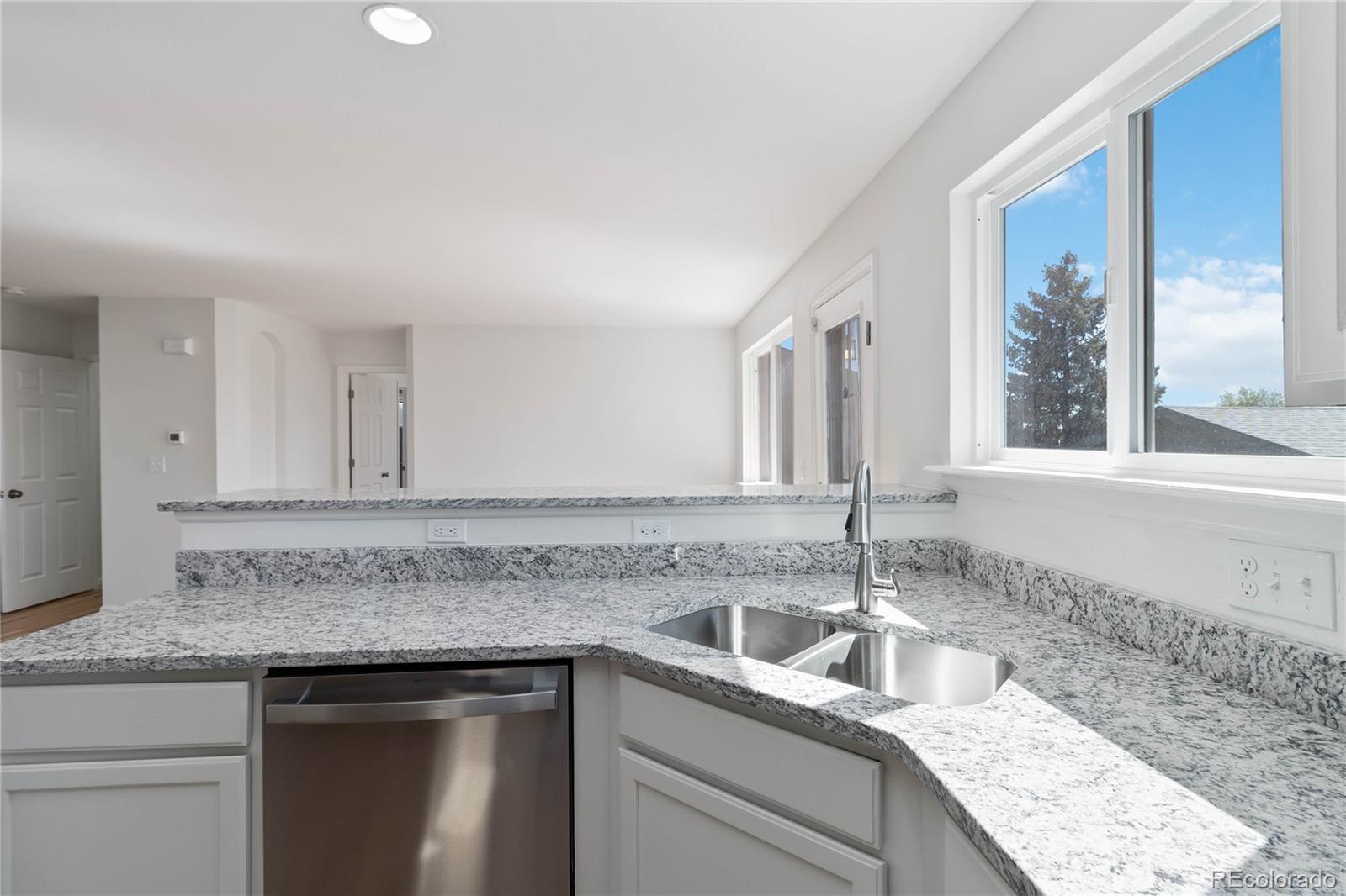 MLS Image #7 for 864 w 96th place,thornton, Colorado