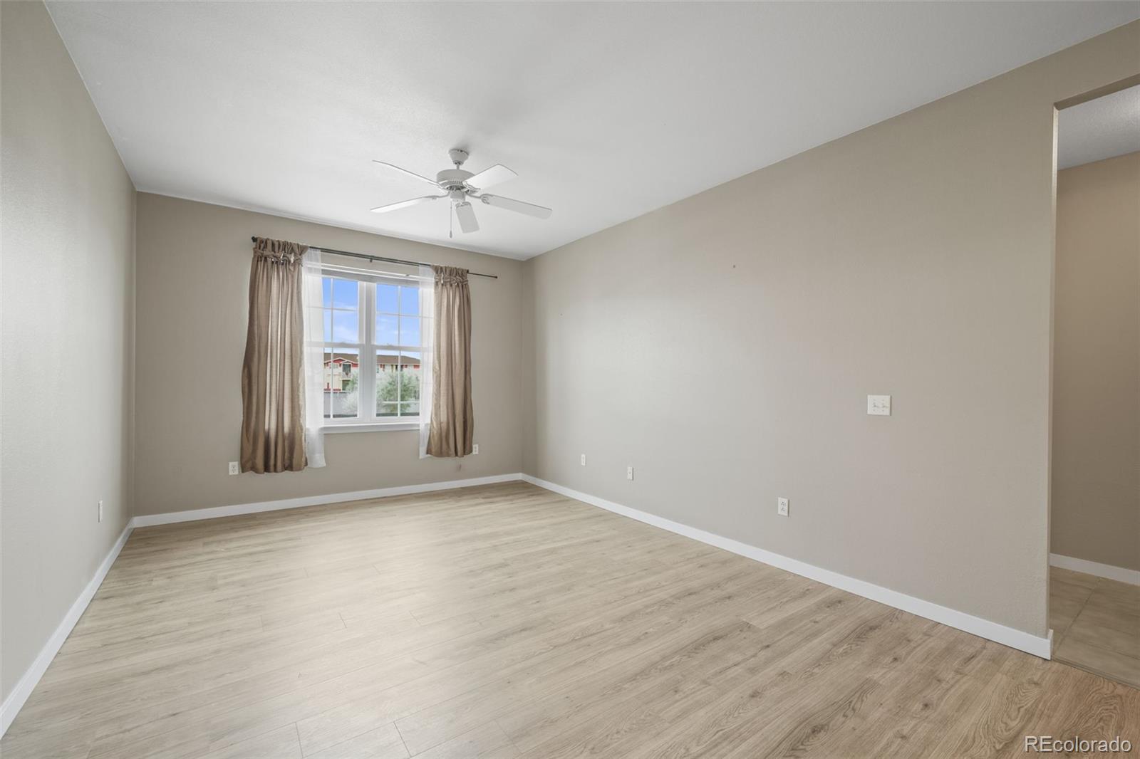 MLS Image #11 for 12858  ironstone way 104,parker, Colorado