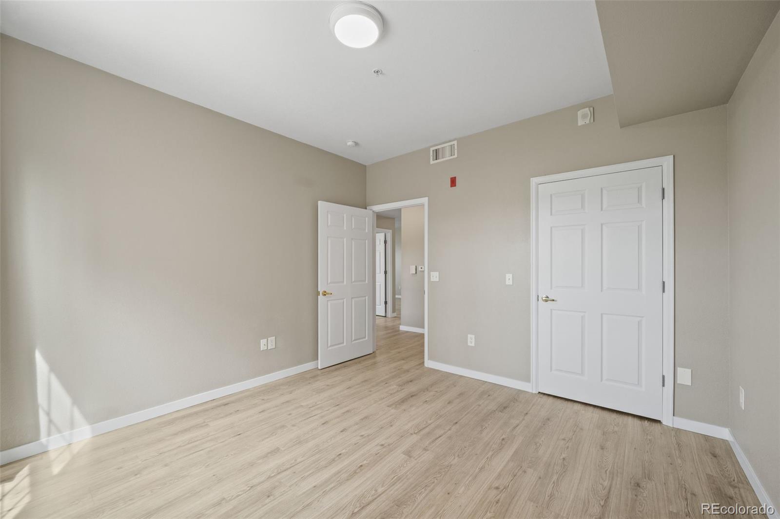 MLS Image #13 for 12858  ironstone way 104,parker, Colorado