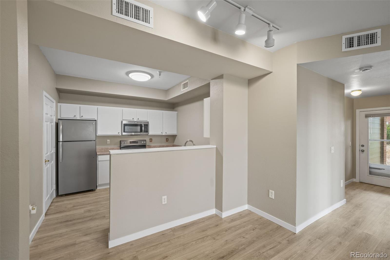 MLS Image #5 for 12858  ironstone way 104,parker, Colorado