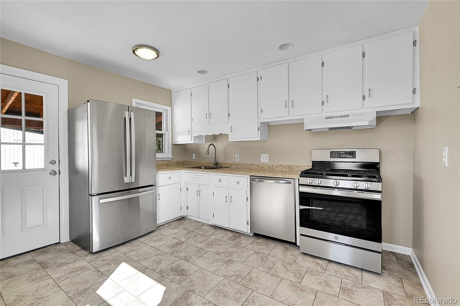 MLS Image #11 for 2605 s knox court,denver, Colorado