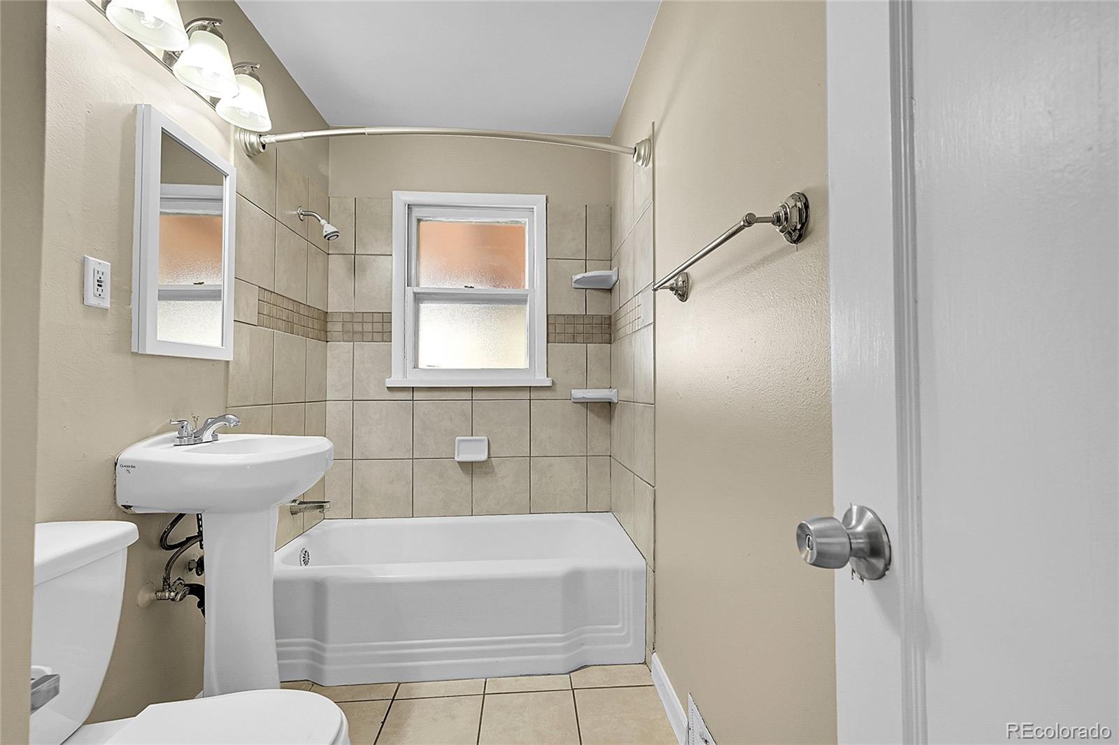 MLS Image #12 for 2605 s knox court,denver, Colorado