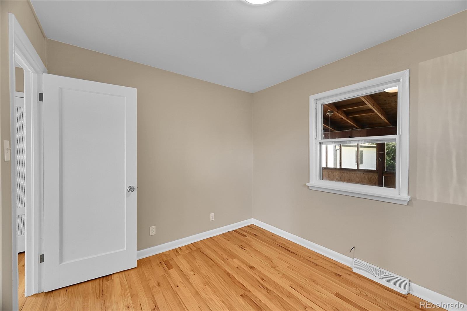 MLS Image #19 for 2605 s knox court,denver, Colorado