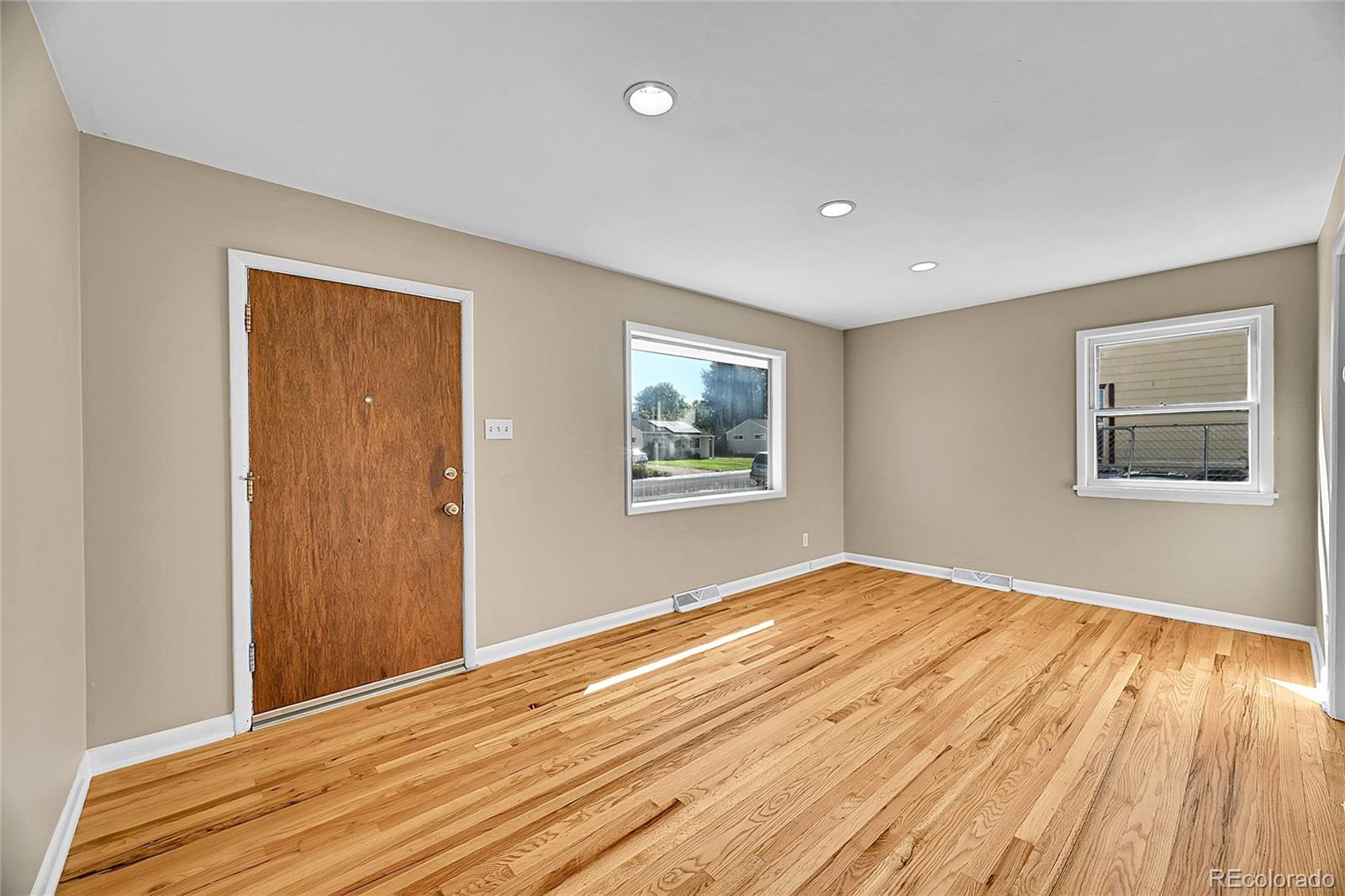 MLS Image #6 for 2605 s knox court,denver, Colorado