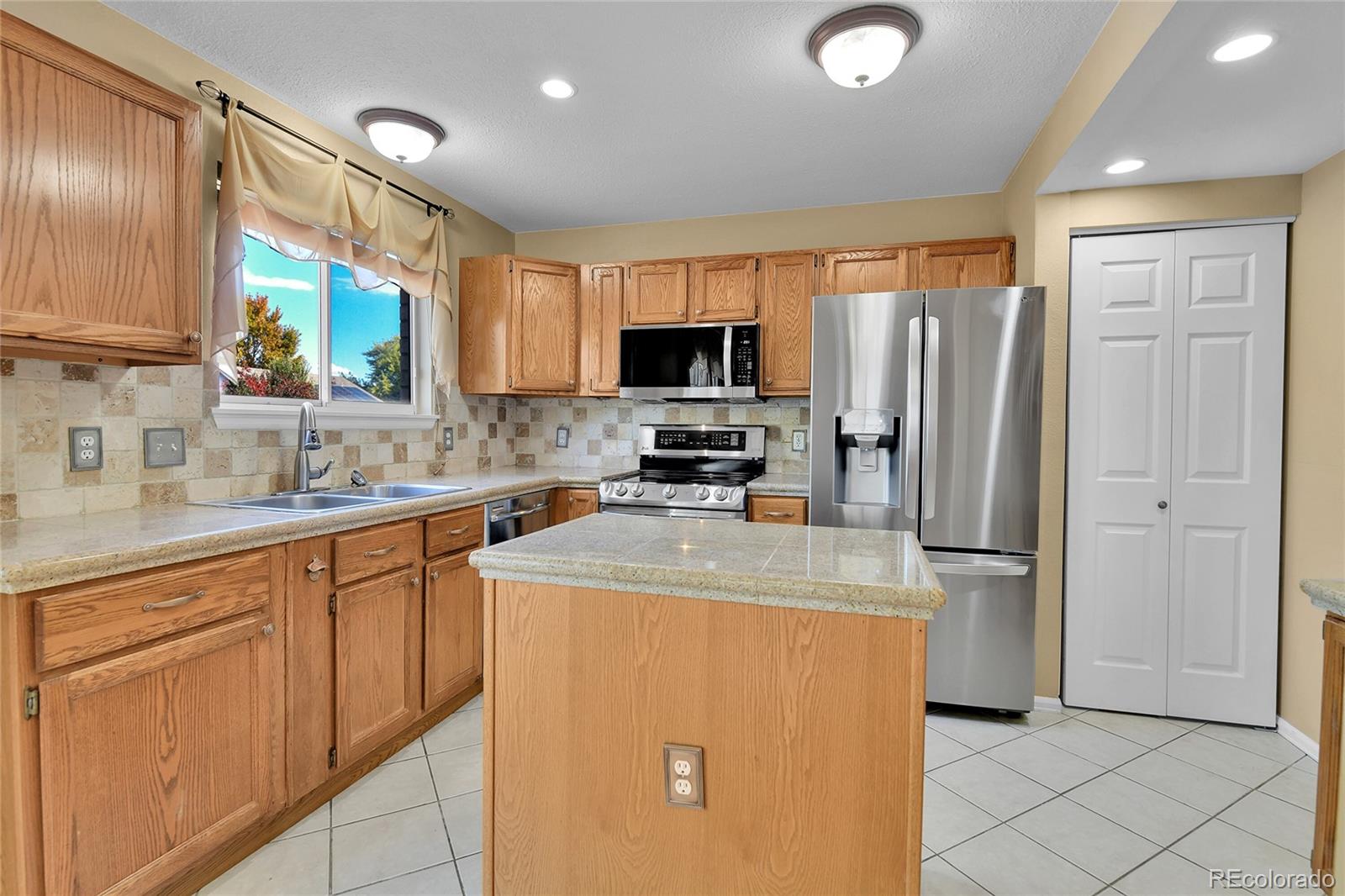 MLS Image #6 for 4124 s ireland court,aurora, Colorado