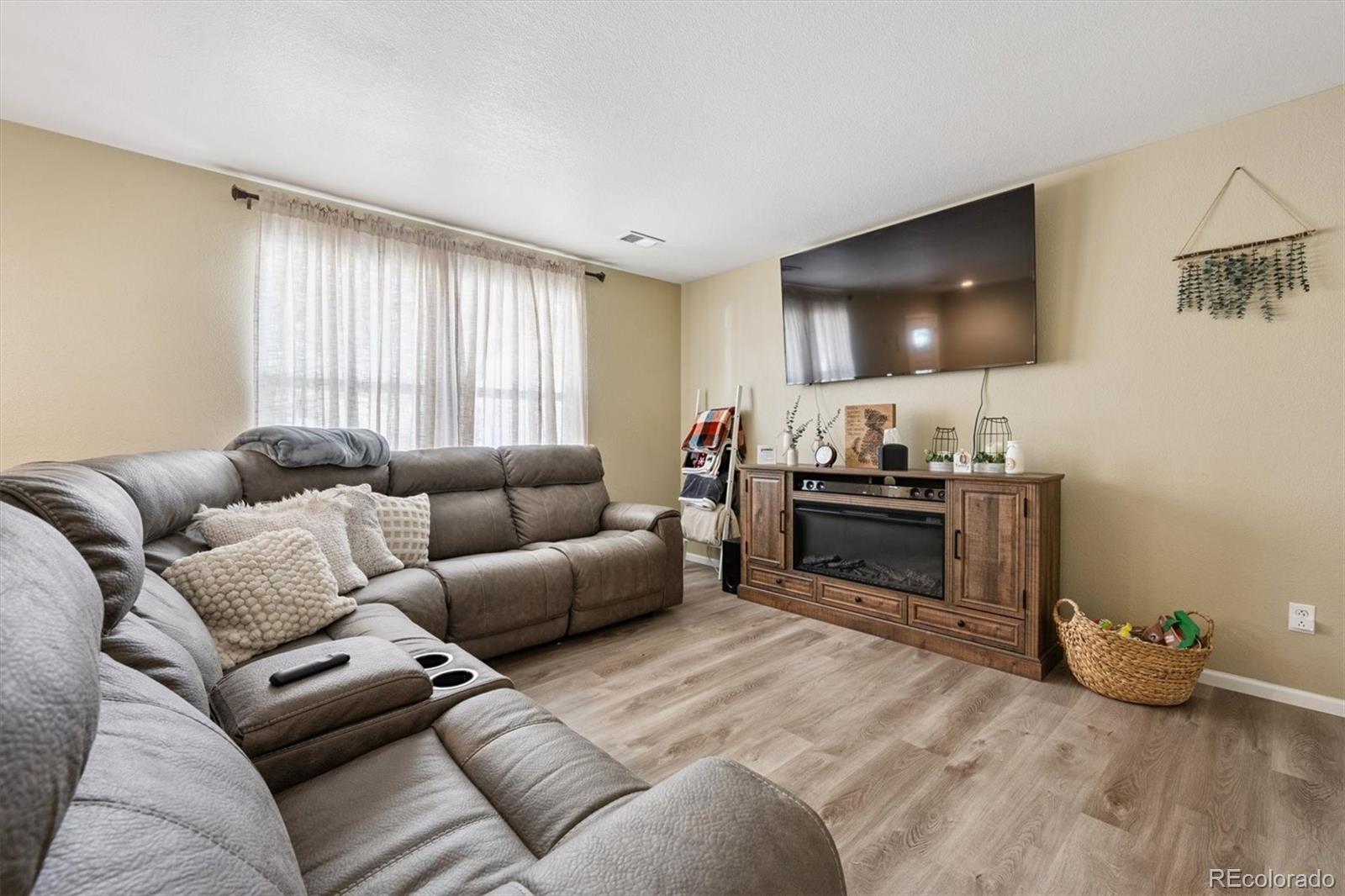 MLS Image #2 for 1424  swan avenue,brighton, Colorado