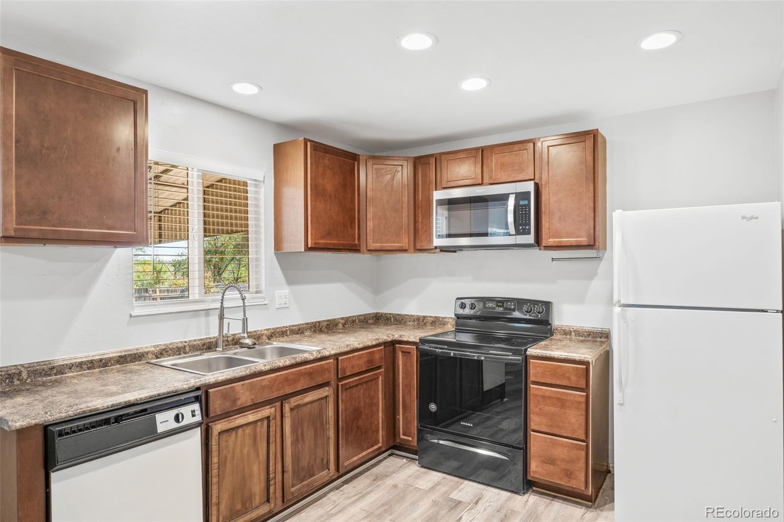 MLS Image #7 for 1407  maxwell street,colorado springs, Colorado