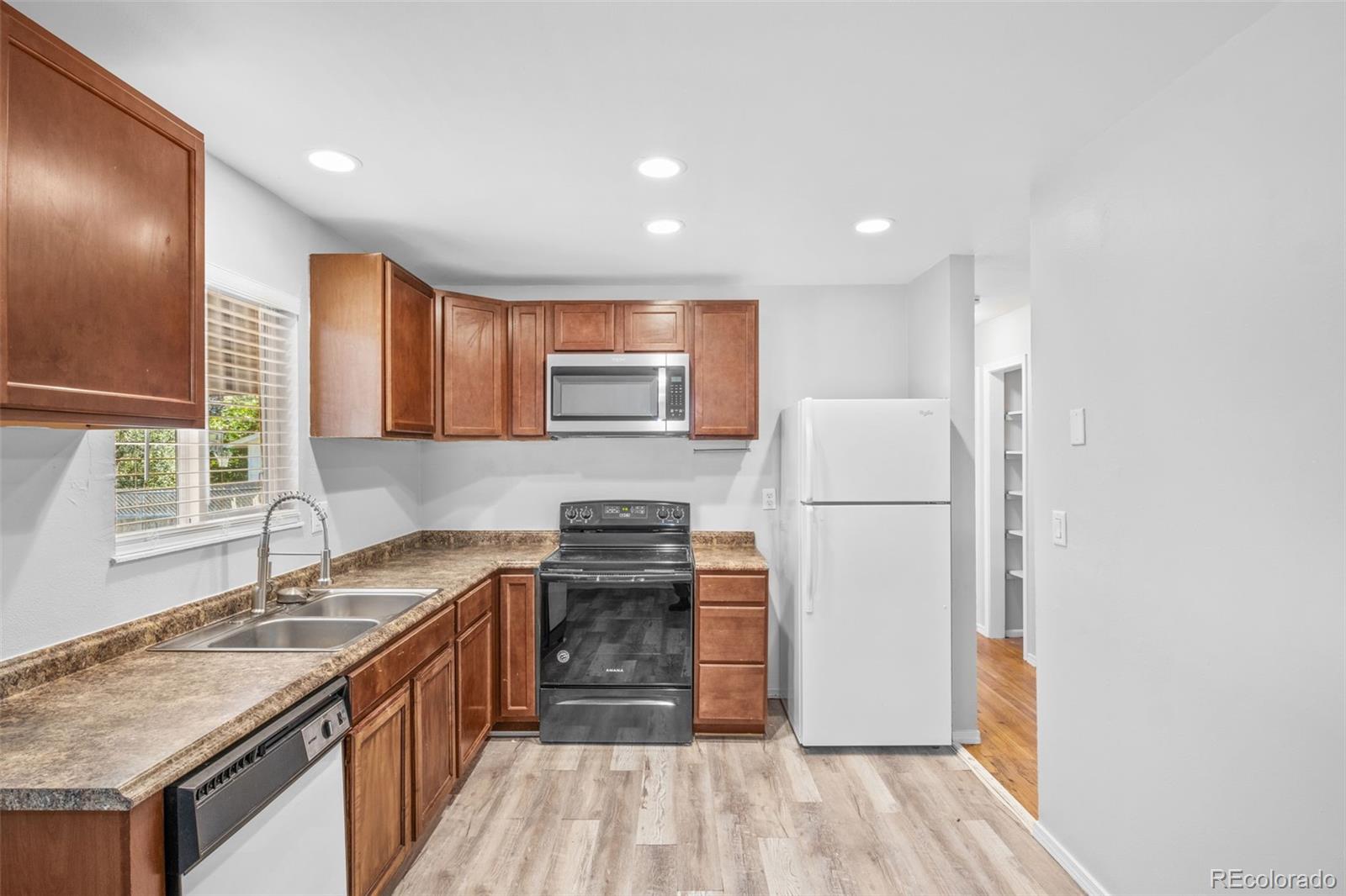 MLS Image #8 for 1407  maxwell street,colorado springs, Colorado
