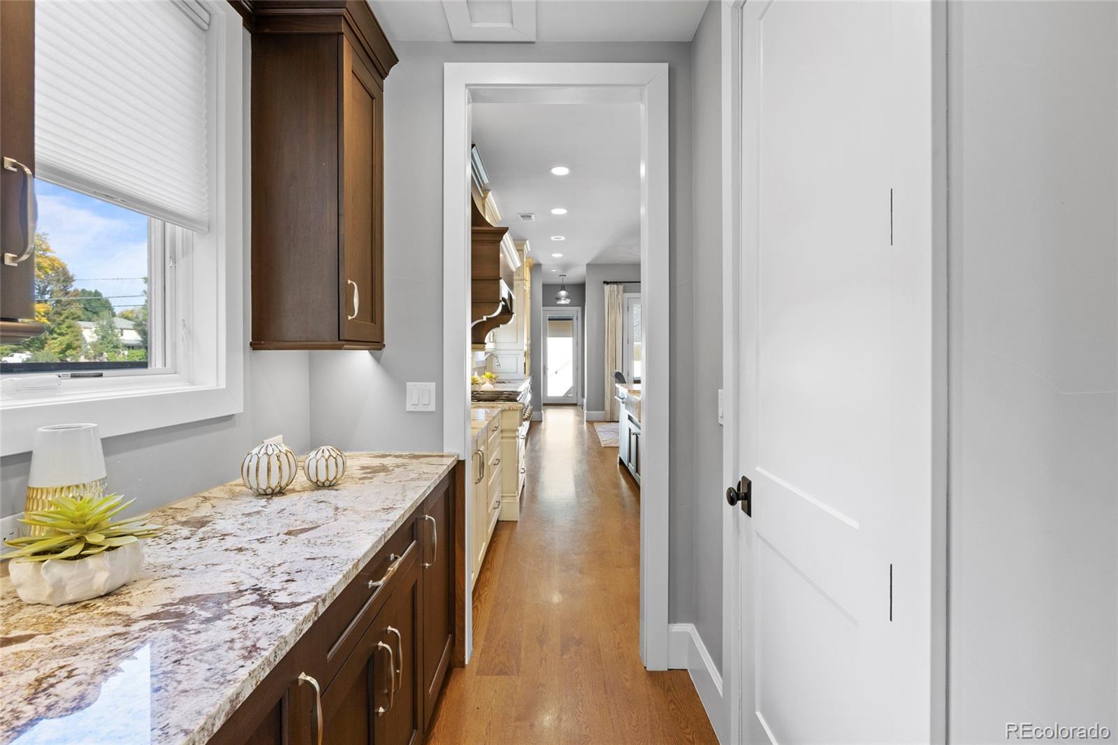 MLS Image #10 for 2600 s adams street,denver, Colorado