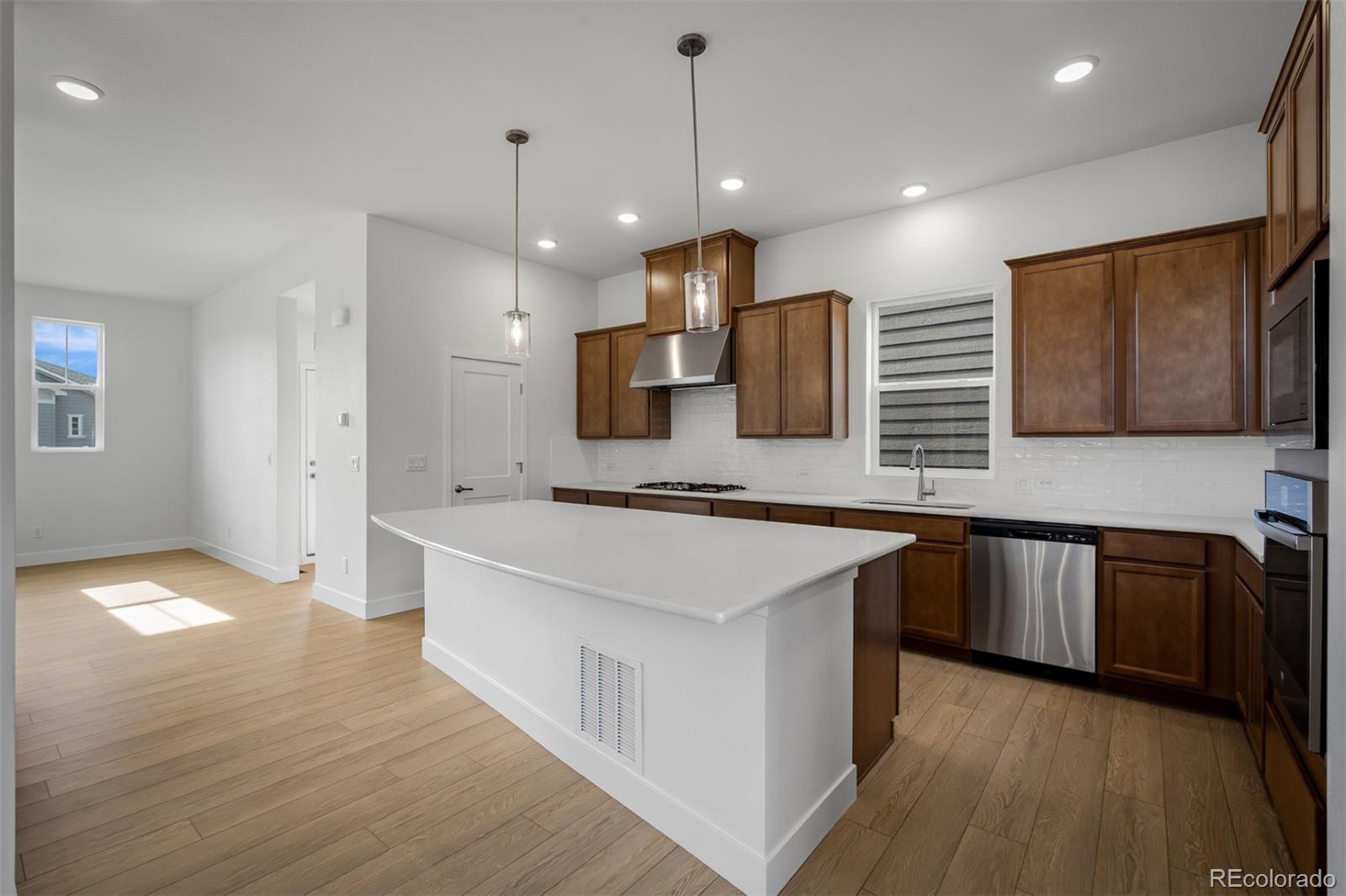 MLS Image #10 for 4564  peak crest view,colorado springs, Colorado