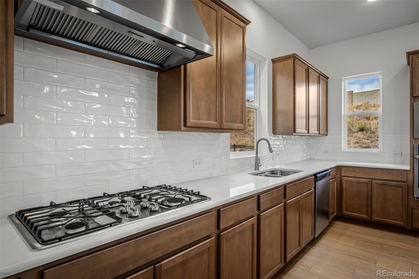 MLS Image #11 for 4564  peak crest view,colorado springs, Colorado