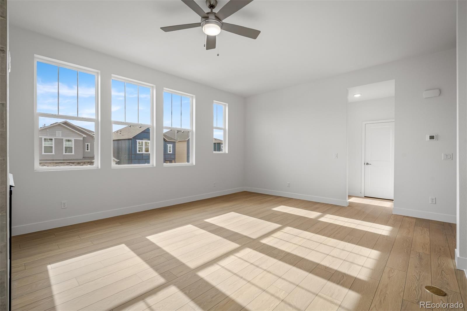 MLS Image #16 for 4564  peak crest view,colorado springs, Colorado