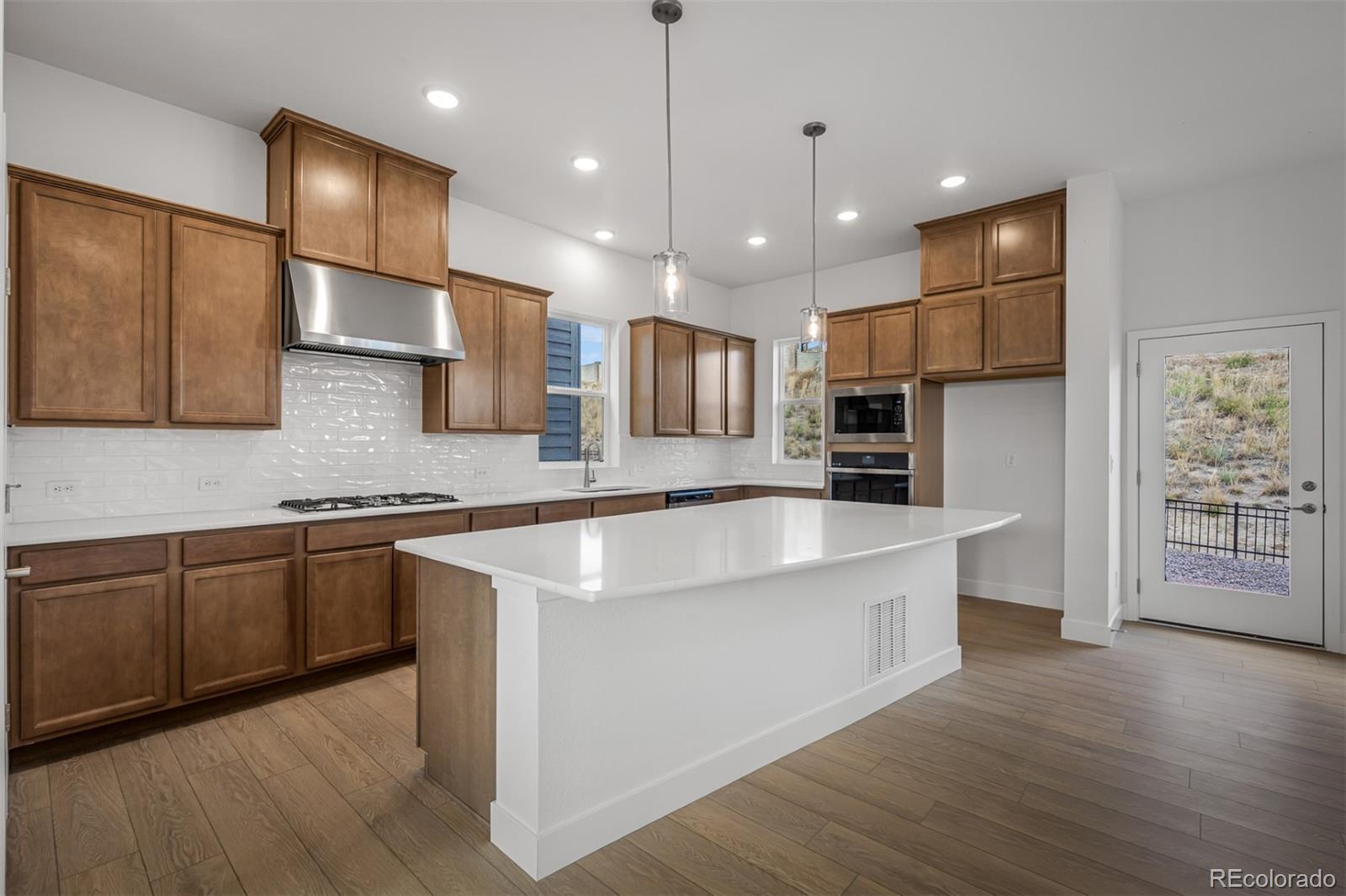 MLS Image #9 for 4564  peak crest view,colorado springs, Colorado