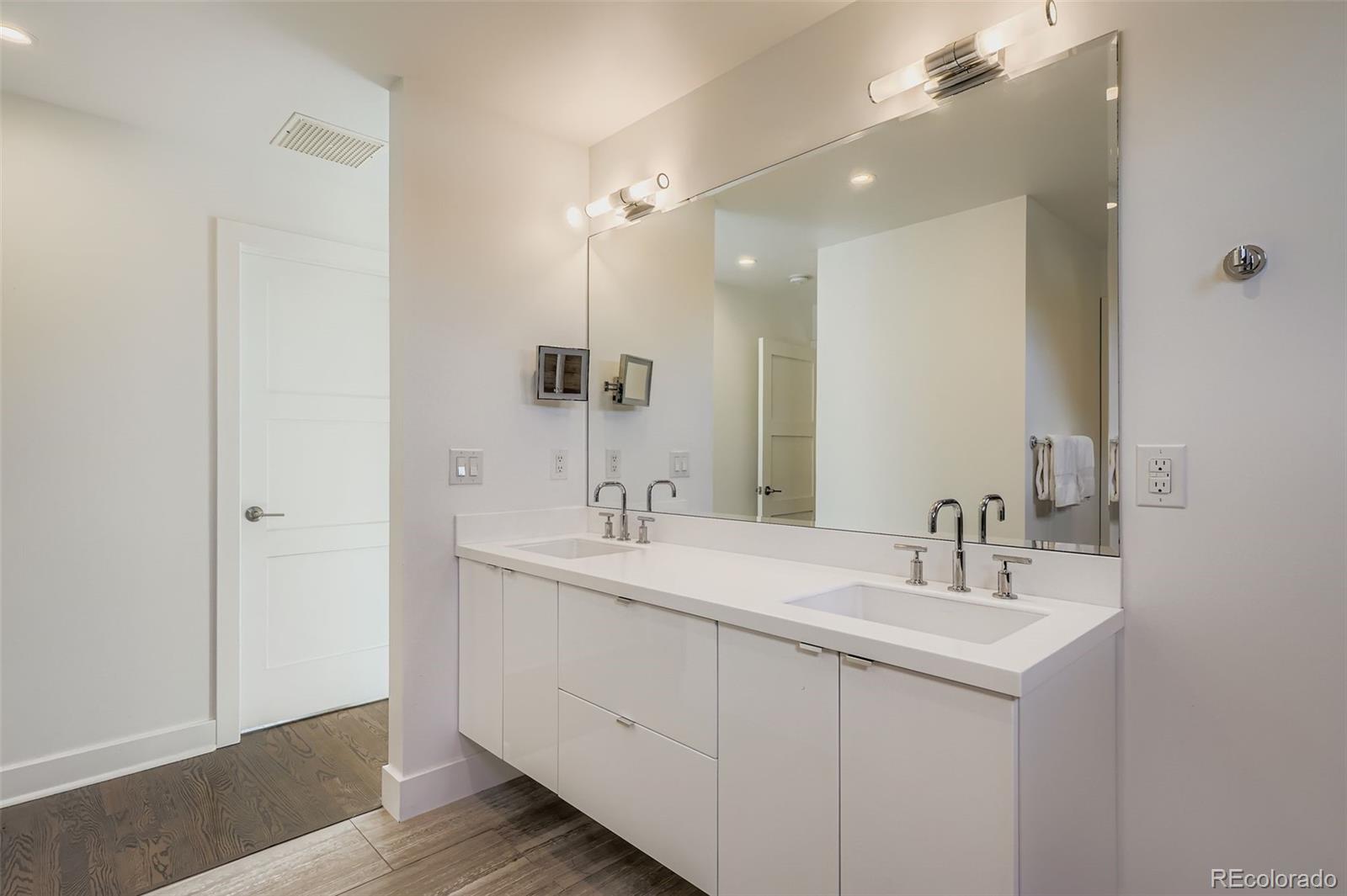 MLS Image #13 for 1056 s clayton way,denver, Colorado