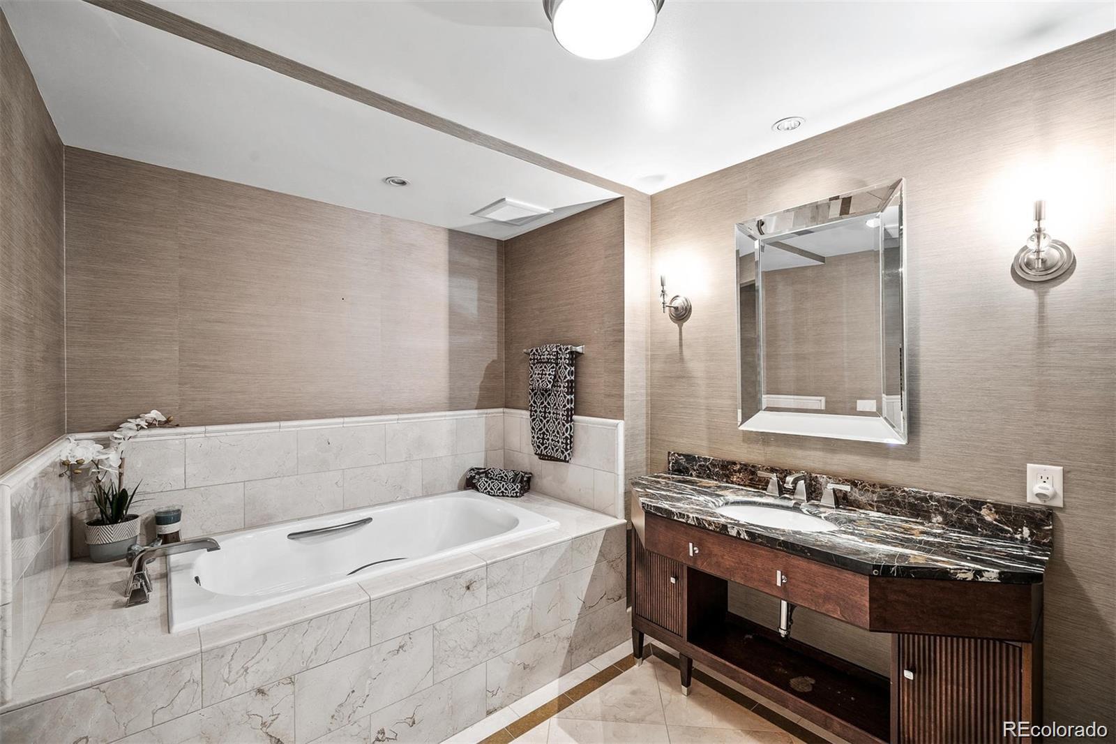 MLS Image #25 for 1891  curtis street 1607,denver, Colorado