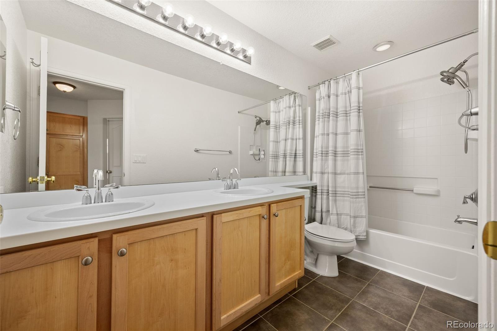 MLS Image #39 for 16839 e caley circle,aurora, Colorado