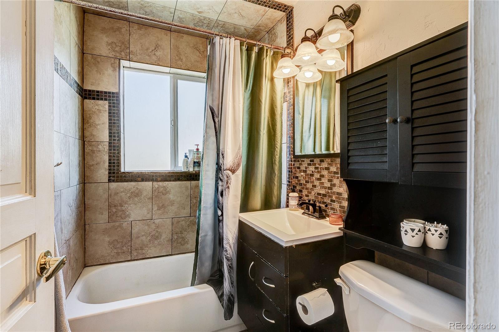 MLS Image #14 for 3015 n milwaukee street,denver, Colorado