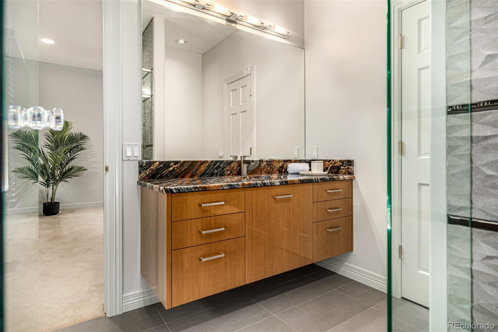 MLS Image #27 for 400 s steele street,denver, Colorado