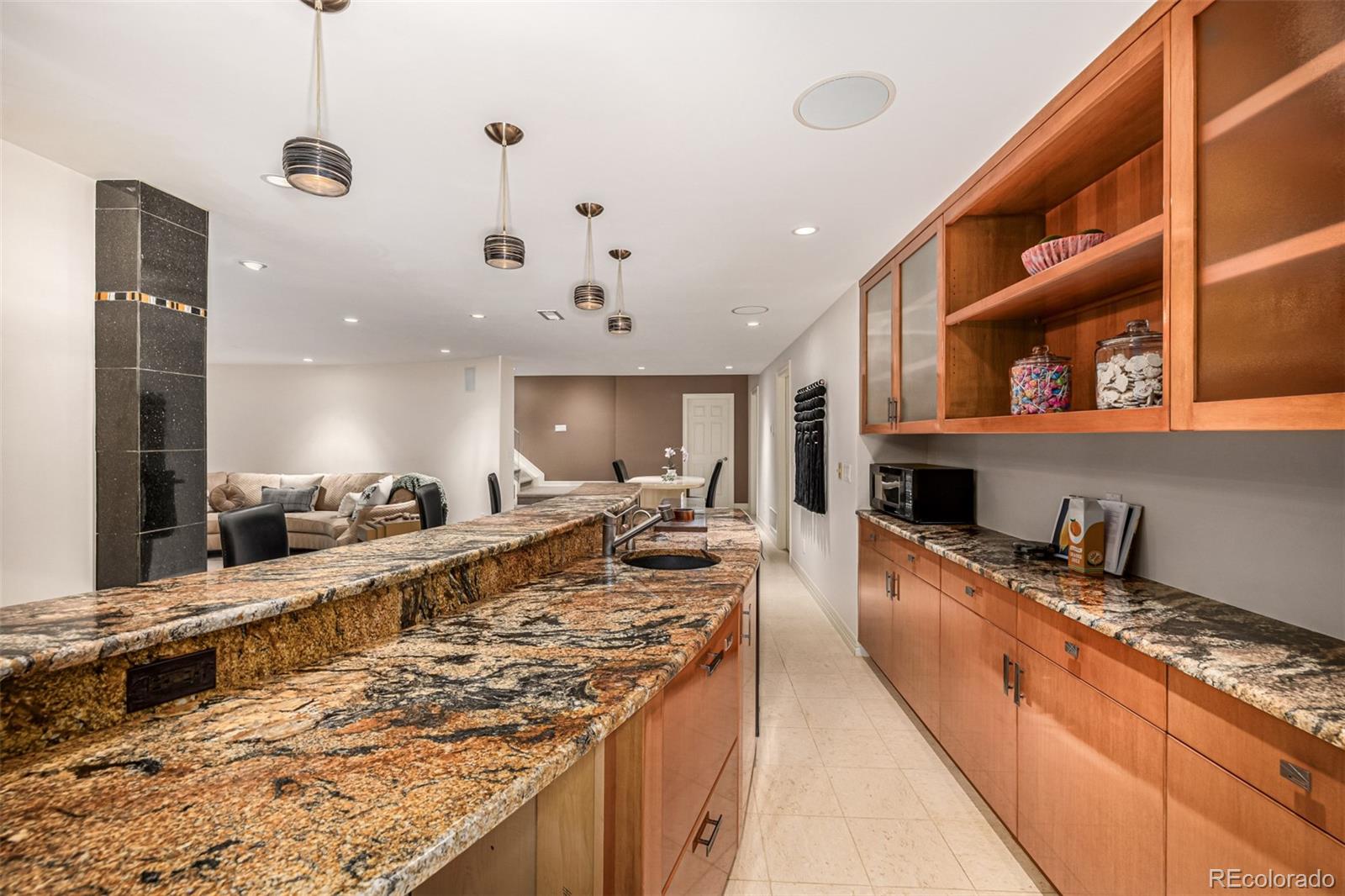 MLS Image #32 for 400 s steele street,denver, Colorado