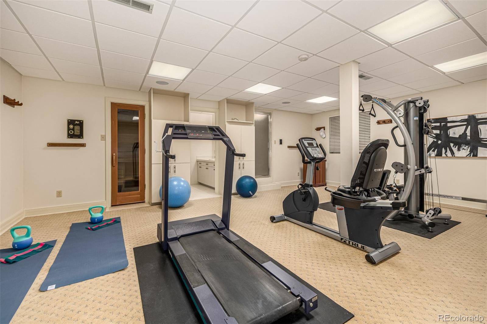 MLS Image #38 for 400 s steele street,denver, Colorado