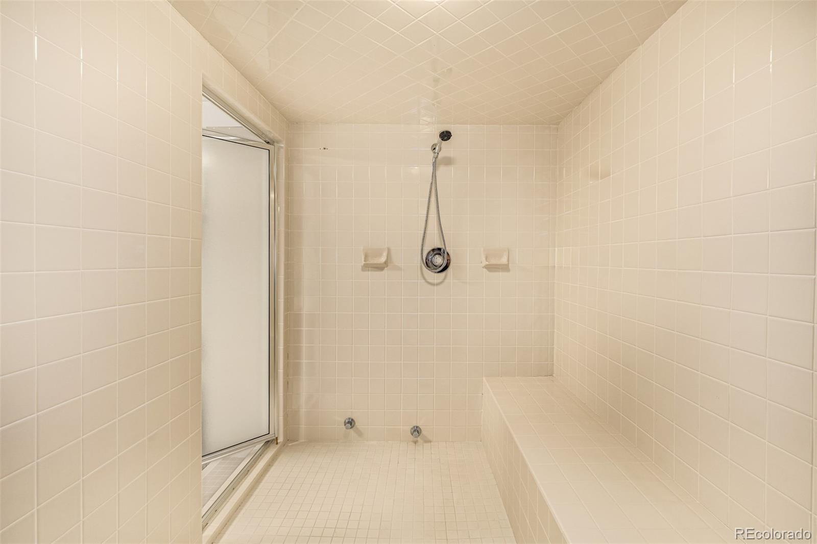 MLS Image #39 for 400 s steele street,denver, Colorado