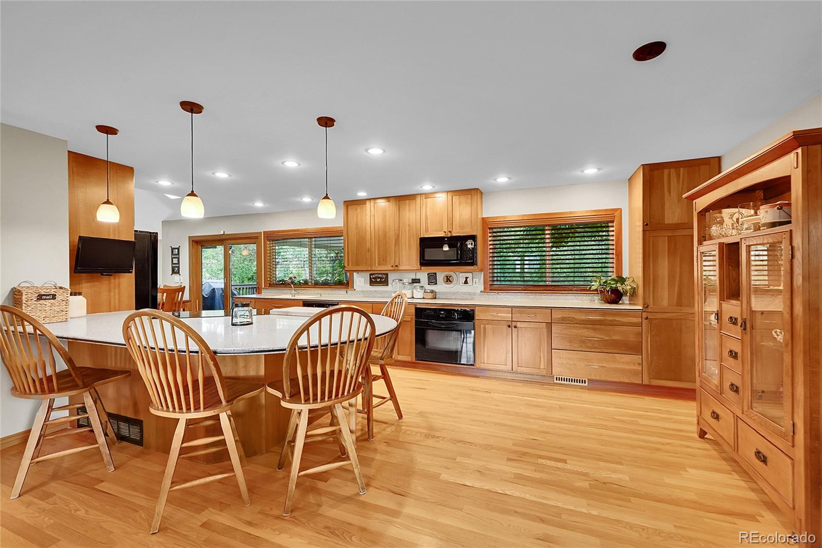 MLS Image #5 for 7797 s willow way,centennial, Colorado